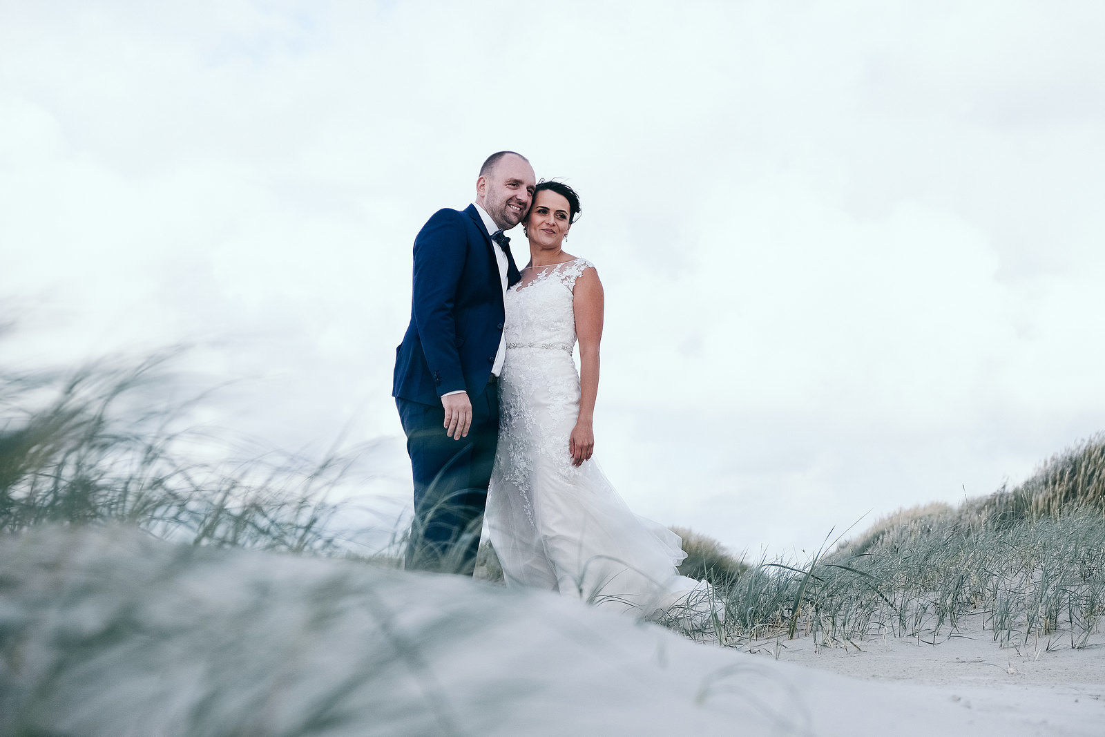 Hochzeitsfotograf Brautpaar am Strand in Sankt Peter-Ording Hochzeitsfoto Nordsee